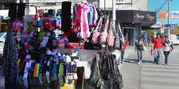 Los puestos callejeros están fuertemente regulados por ordenanza\u002E