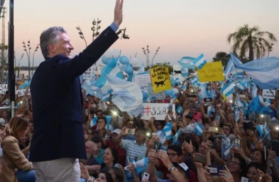 Con dardos a los "K" y la impunidad Macri pidió que militen en las redes y que vayan "todos a votar"