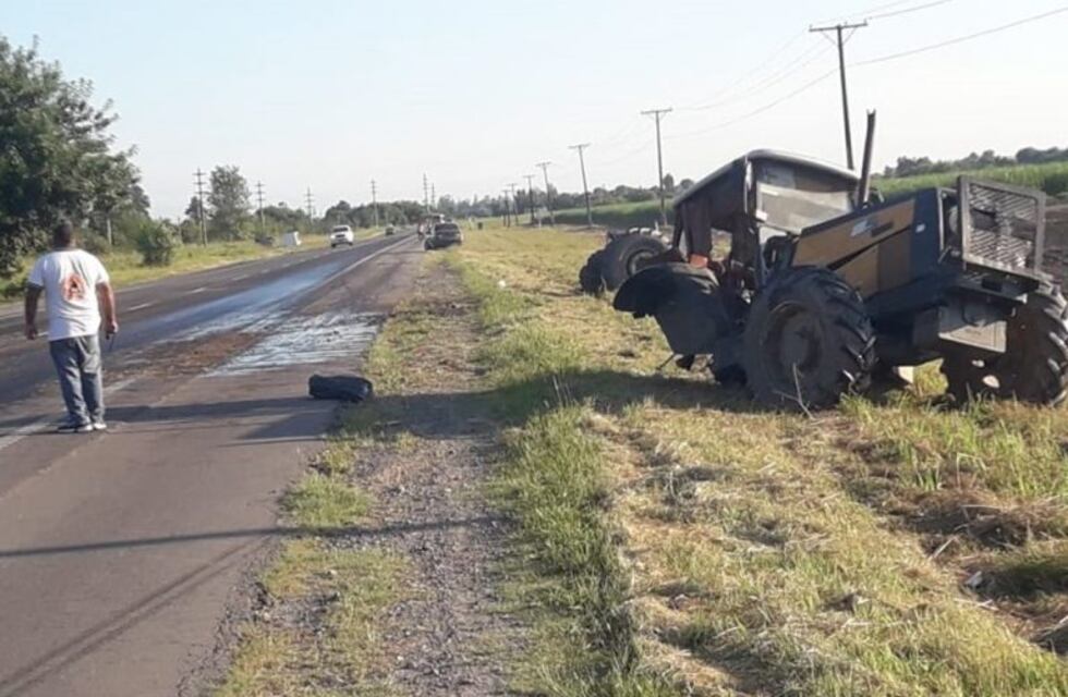 León Rougues: tras el choque de una camioneta y un tractor dejo un saldo de cinco heridos en la Ruta 38