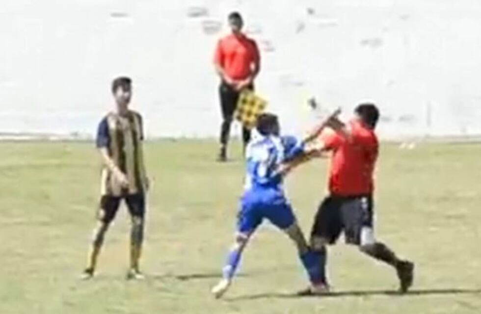 La Plata: partido de fútbol juvenil se convirtió en una batalla campal