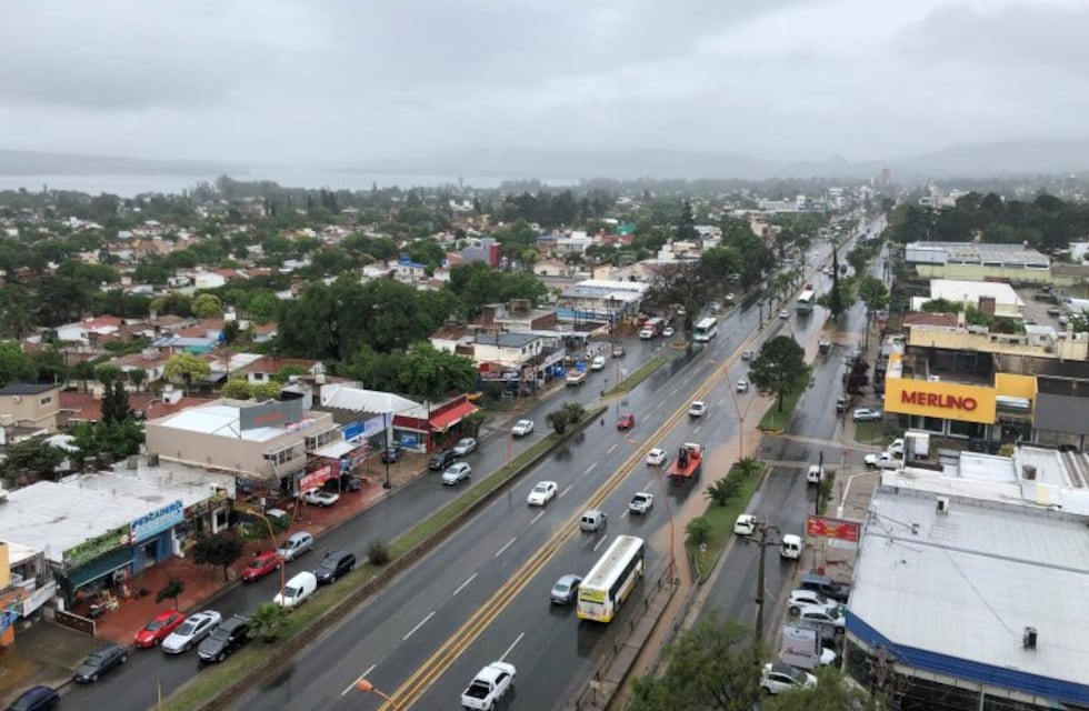 Día cálido pero con lluvias en Carlos Paz