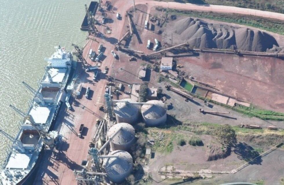 Allanaron dos empresas que operan en el puerto por presunta contaminación ambiental