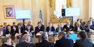 El gobernador de Corrientes, Gustavo Valdés participó de la Mesa Foresto Industrial de Casa Rosada\u002E