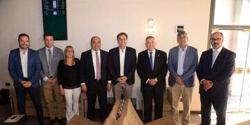 El gobernador Manzur junto al ministro Gabriel Katopodis\u002E (@JuanManzurOK)