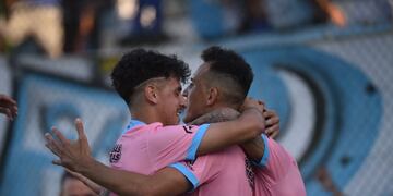 Racing de Nueva Italia abrió la cuenta por intermedio de su goleador, Bruno Nasta (Javier Ferreyra / La Voz).