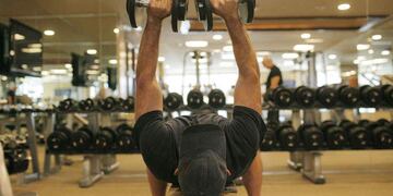 La Resolución N° 126 del Ministerio de Producción estableció nuevas restricciones para las prácticas deportivas y la actividad en gimnasios.