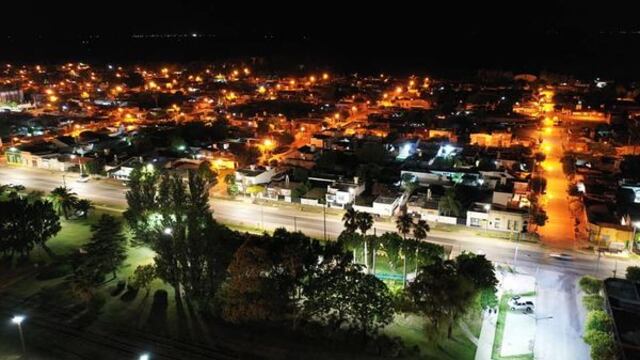 Luminarias led en Pujato: un antes y un después  (Facebook Daniel Quacquarini)