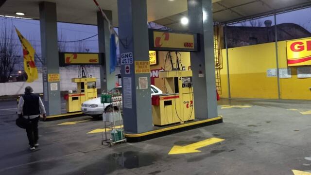 En el sector de carga de Mendoza y Circunvalación no se registraron personas heridas.