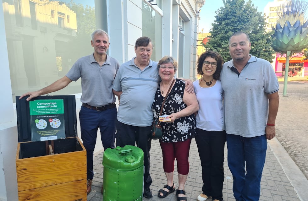 El Instituto de Desarrollo Sustentable entregó de composteras