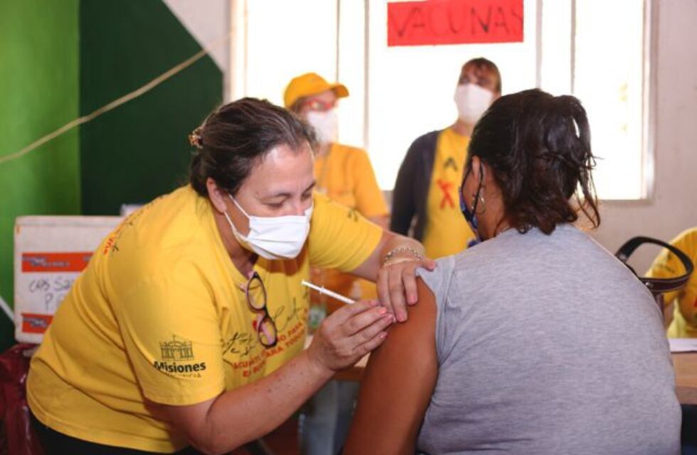 Masiva concurrencia al Operativo de Salud del barrio Roulet en Eldorado