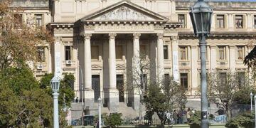 Todas las sedes de los Tribunales provinciales retornarán a la presencialidad. (Raimundo Viñuelas/Archivo).