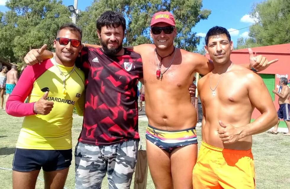 Tres héroes le salvaron la vida y regresó para agradecerles