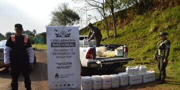 Incautan agroquímicos ilegales en Bernardo de Irigoyen.