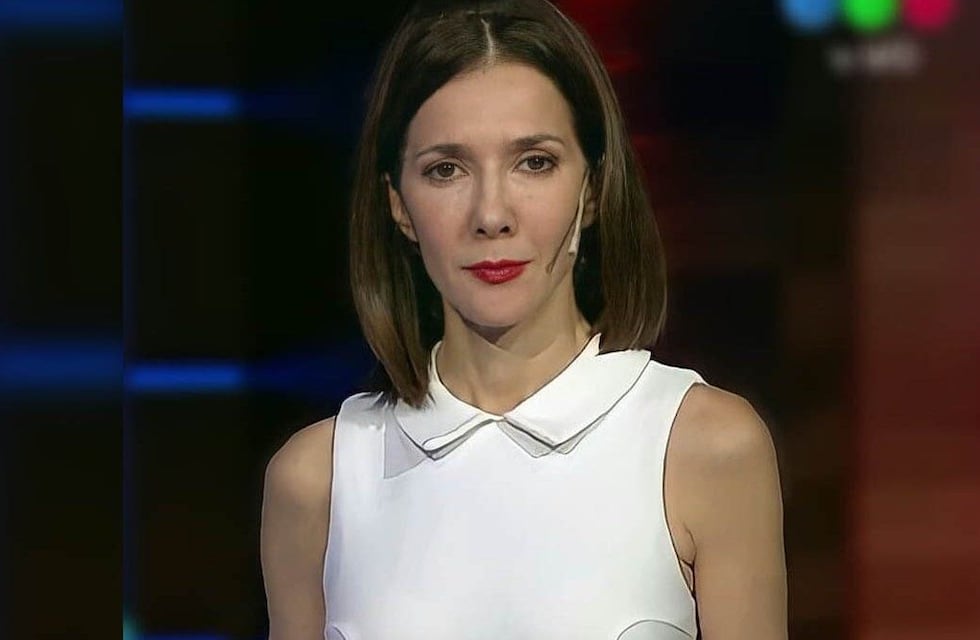 Cristina Pérez encandiló a sus seguidores con un top de brillos y una minifalda de cuero