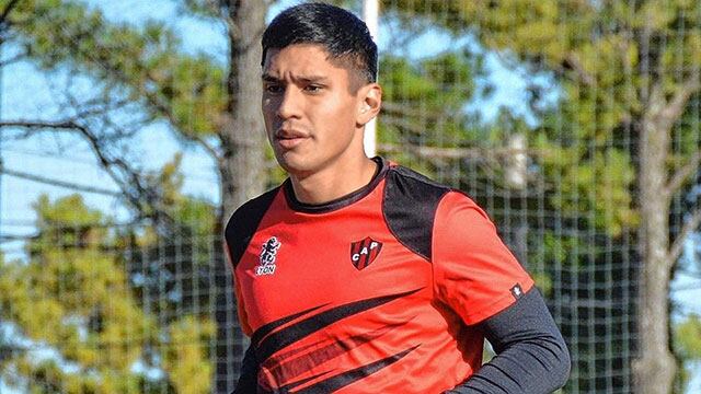 Lucas Kruspzky extendió su contrato con Patronato.