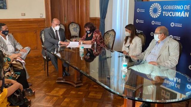 Acuerdo salarial: UPCN fue el primero en firmar por un incremento del 30% en dos partes