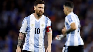 Lionel Messi, luce la flamante camiseta de la Selección Argentina en la Bombonera. / Gentileza.
