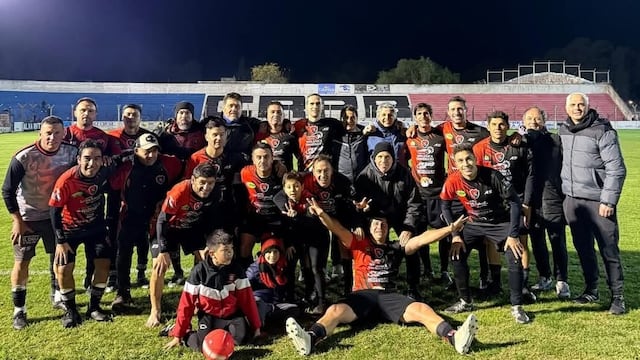 Sporting superó 3 a 2 a Rosario Puerto Belgrano por el clásico en Fútbol Senior. Hubo incidentes entre simpatizantes tras el partido.