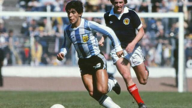 Pagaron una cifra millonaria por una calcomanía de Diego Maradona del Mundial Juvenil de 1979