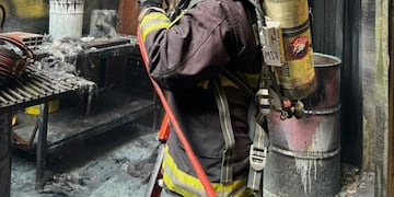 Bomberos Voluntarios 3 de Febrero en plena labor