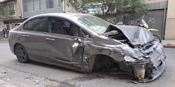 El rodado quedó destruido.