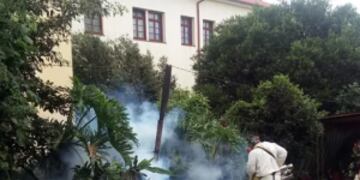 Regreso a clases: continúan con tareas de fumigación en establecimiento escolares