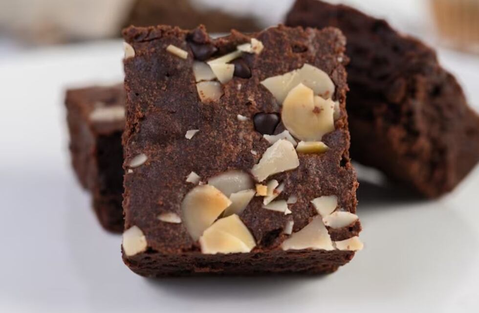Cómo hacer brownies saludables, sin harinas y en 3 pasos
