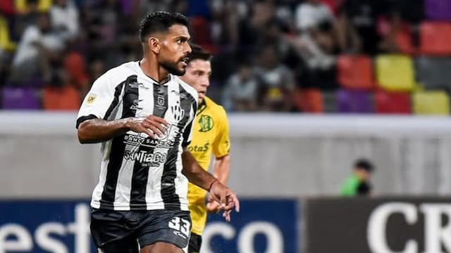 El cordobés Santiago Moyano, ex Talleres e Instituto, jugando en Primera con Central Córdoba (Instagram Santiago Moyano).