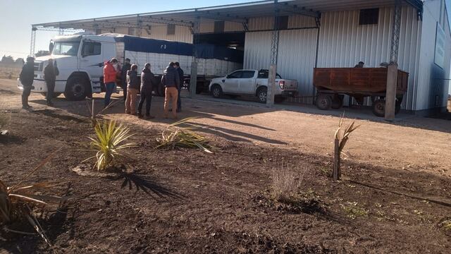 Integrantes de la Cooperativa Alfa visitaron el Centro de Acopio de Bidones Vacíos