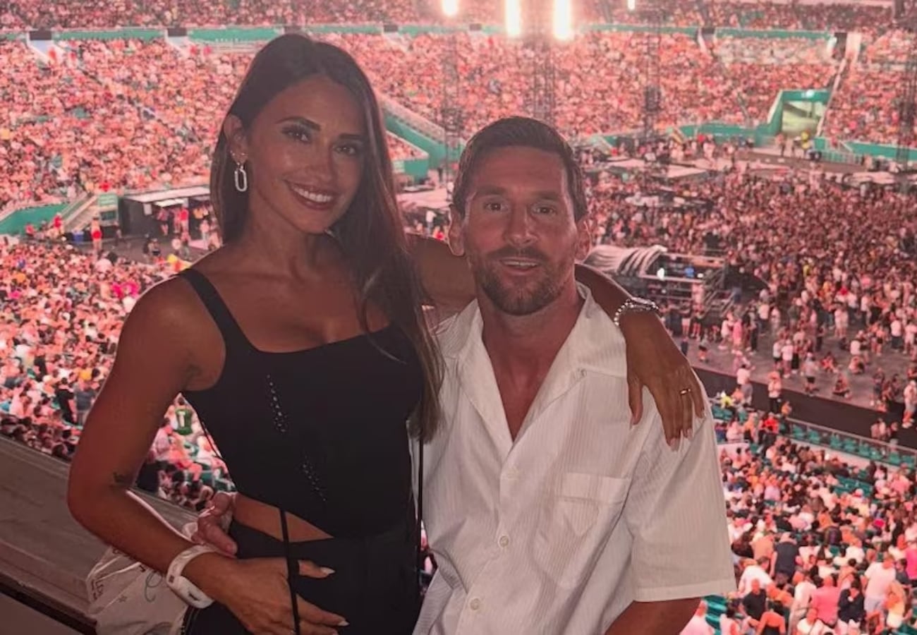 Messi y Antonela en el show de Coldplay en Miami.
