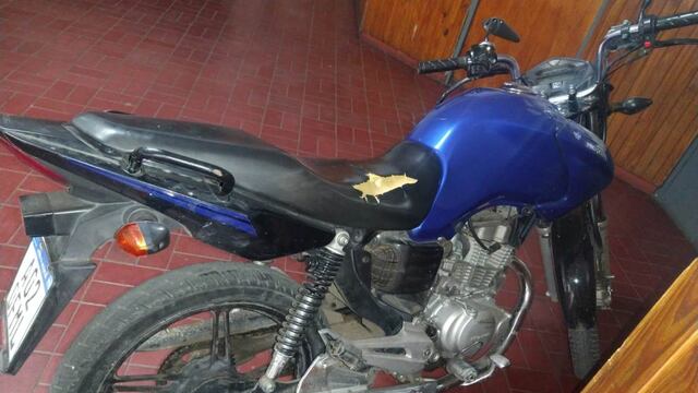 La moto en la que se movían los motochorros.