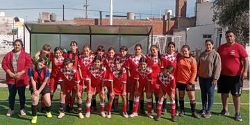 Juventud Unida debutó en el femenino Sub 14 de la Liga del Sur. (Foto: www.instagram.com/detaquitoxelfutbol)