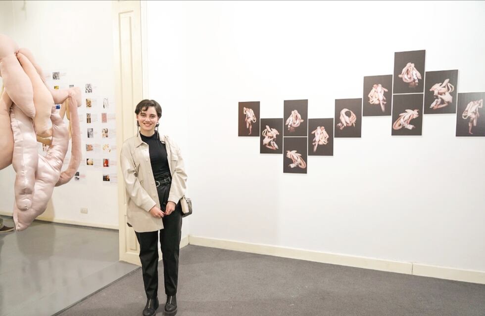 Salteños en el mundo: Manuela Fleming nos invita a reflexionar sobre la piel y el contacto