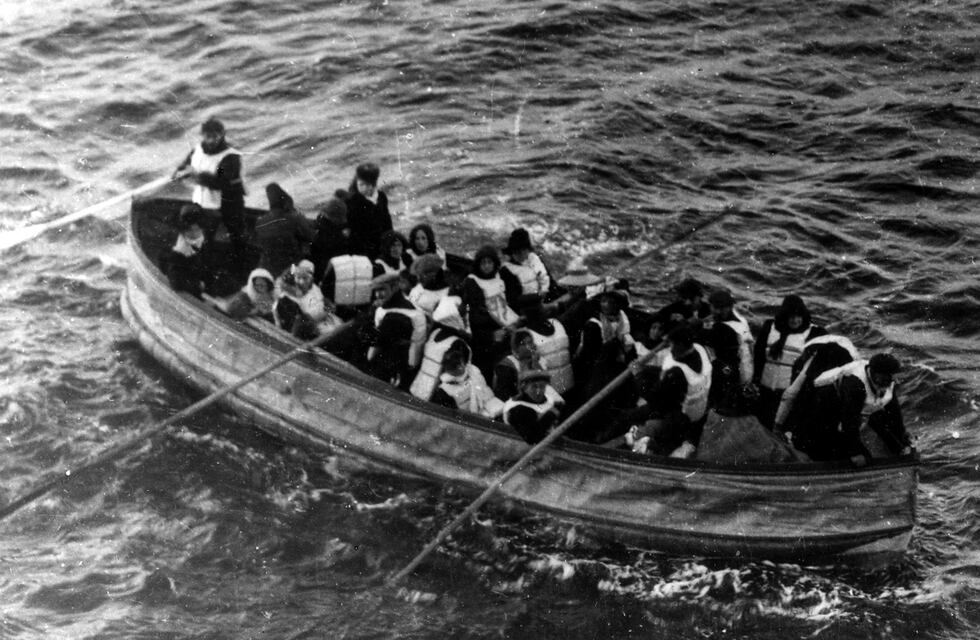 Cordobés que murió en el Titanic: el día que el explorador que encontró su valija habló del hallazgo