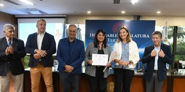 Lo hizo como presidente de la Comisión de Deportes de la Legislatura