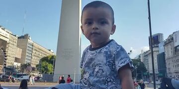 Isaías tiene 1 año y padece una enfermedad cancerígena y problemas respiratorios