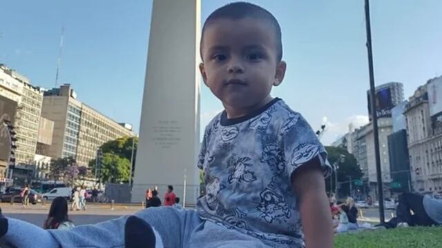 Isaías tiene 1 año y padece una enfermedad cancerígena y problemas respiratorios