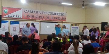 Eldorado: realizaron charla sobre violencia familiar y de género.