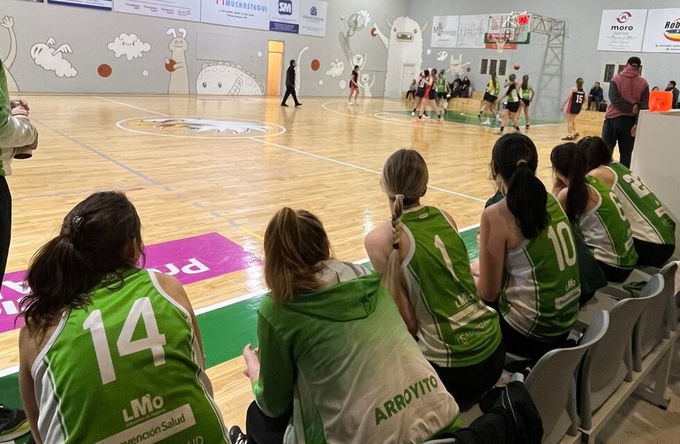 En la noche del jueves, “Las Águilas” ganaron y son líderes e invictas del Torneo de Básquet Femenino de la ABNE