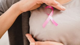Octubre rosa: un estudio reveló que 4 de cada 10 mujeres en Argentina tiene información sobre la salud mamaria