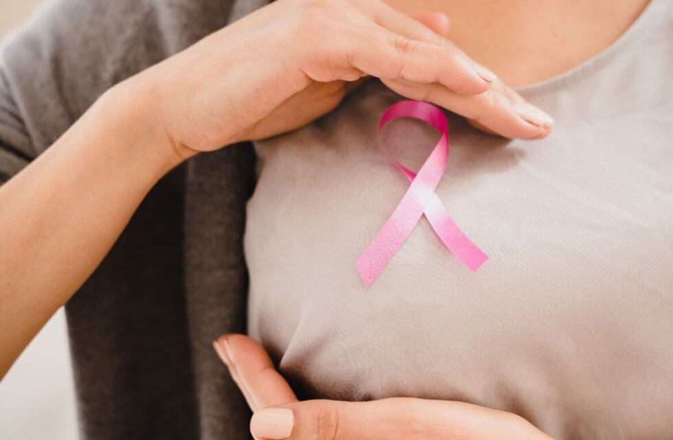 Octubre rosa: un estudio reveló que 4 de cada 10 mujeres en Argentina tiene información sobre la salud mamaria