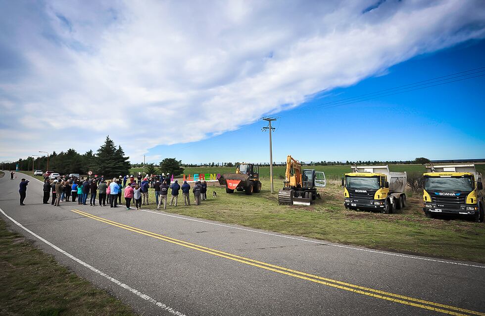 Repavimentan la Ruta 147 en el tramo entre Juan Llerena y Saladillo