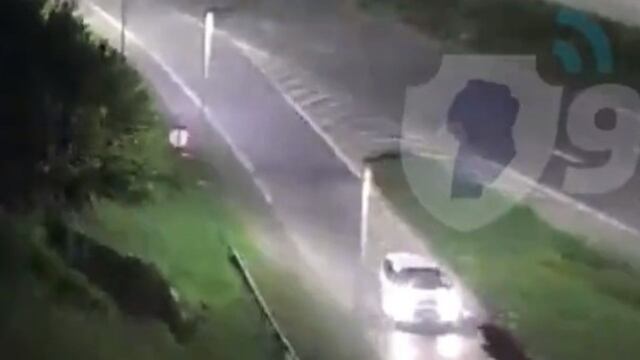 La pareja evadió un control en avenida Circunvalación.