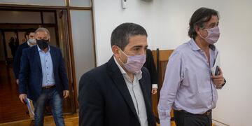 El gobernador Rodolfo Suárez acordó con el intendente Walther Marcolini de General Alvear implementar restricciones especiales para ambos departamentos a partir de la aparición de la cepa Manos de coronavirus, que es más agresiva.
Foto: Ignacio Blanco / Los Andes