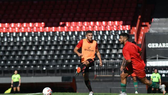 Julián Fernández estuvo desde el arranque en la formación que enfrentó al Sojero.
