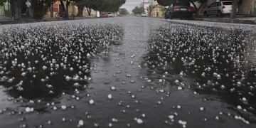 Fuerte tormenta de piedra en el Valle de Uco