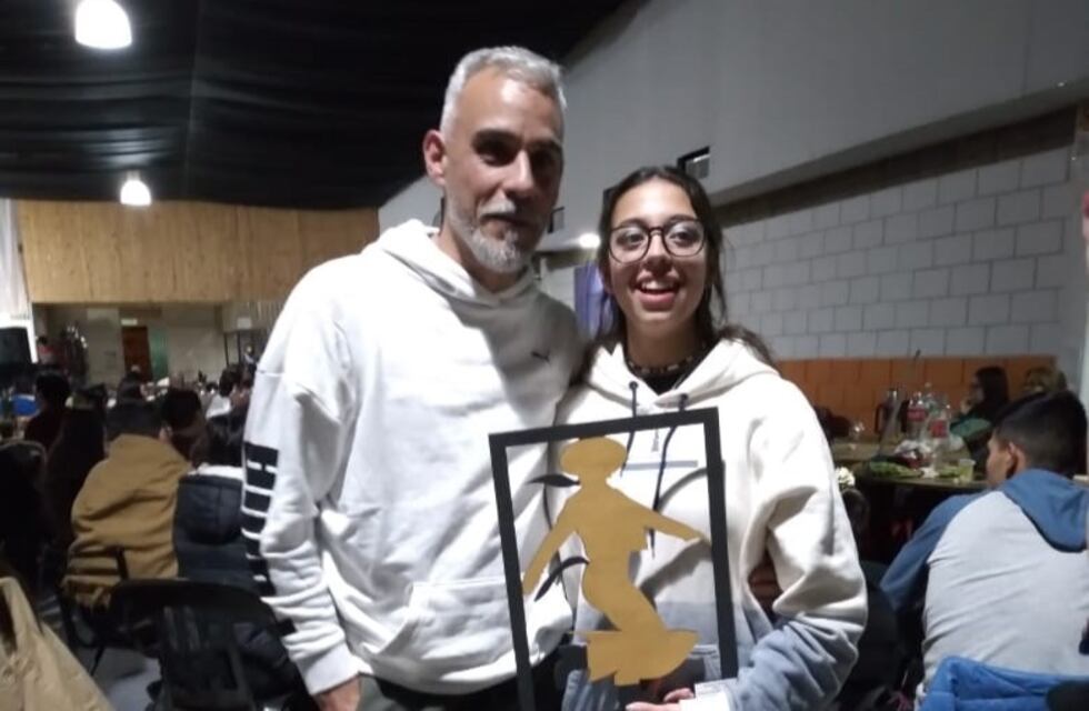 Malena Lisette Lázaro de Arroyito ganó el Provincial de Malambo 2023 en la categoría Juvenil