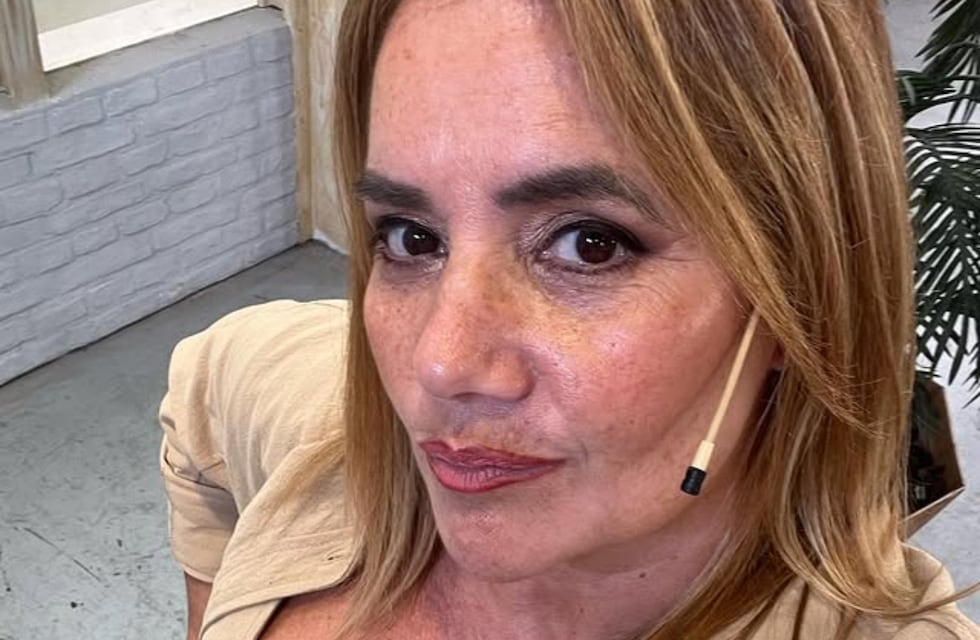 El destape de Nancy Pazos a los 56 años: posó en bikini y marcó tendencia en el verano