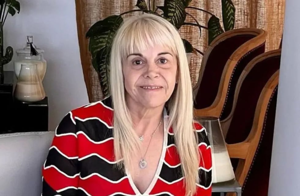 A los 61 años, Claudia Villafañe sorprendió en las redes con una enteriza animal print