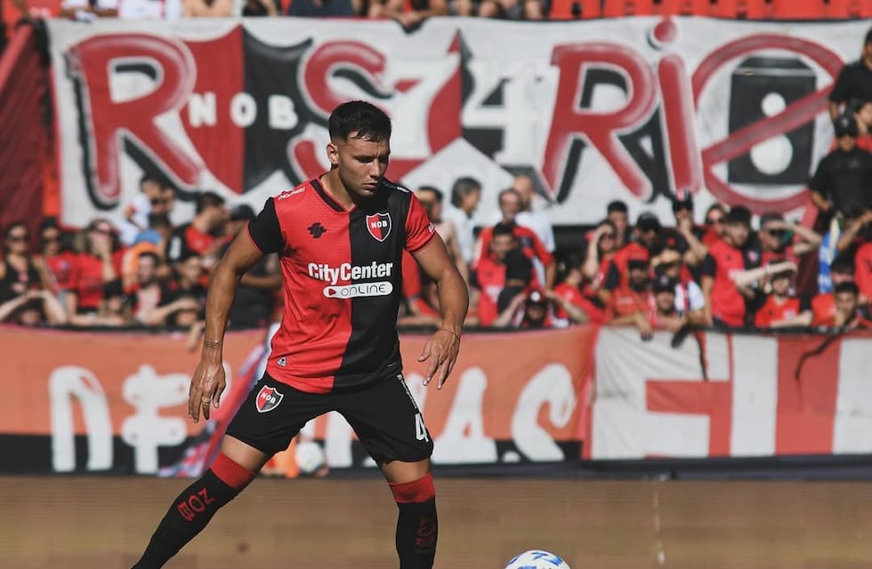 Augusto Schott cerró su paso por Newell’s con un gran partido ante Talleres en Córdoba